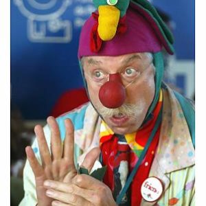 Patch_Adams_Clown_01_medium